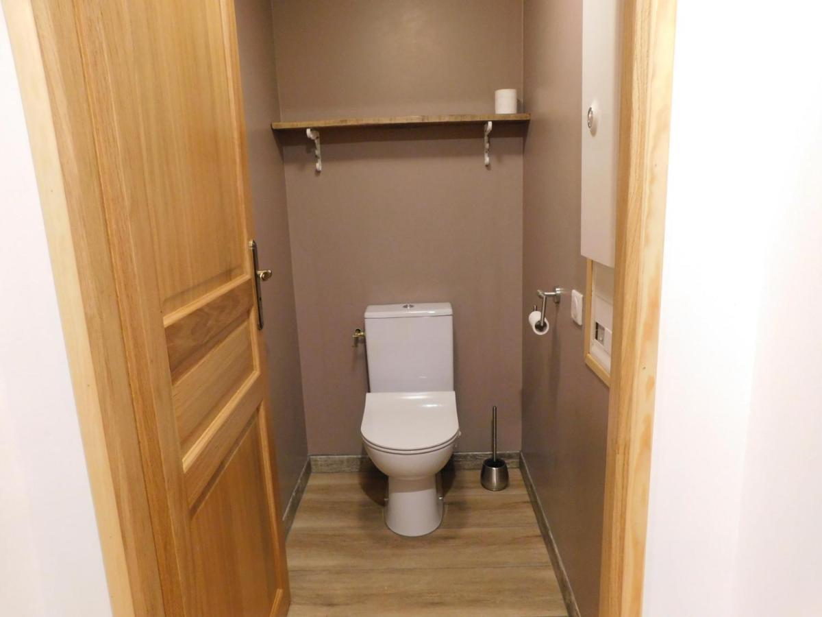 Logement Paisible A La Campagne Aubarede Ngoại thất bức ảnh